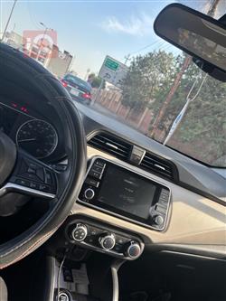 نيسان فيرسا